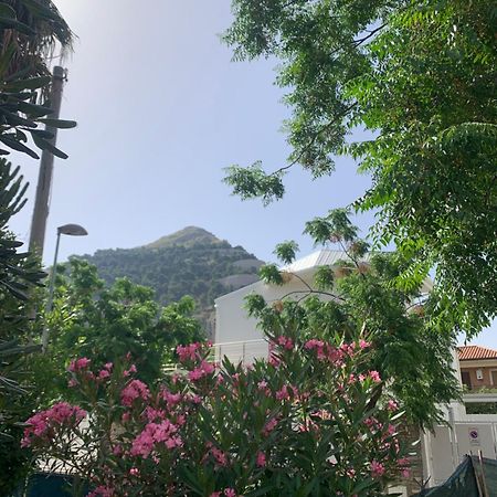 La Dolce Vita Mondello - Villa In Palermo Esterno foto